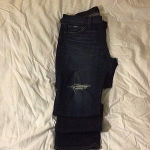 J Brand Alta Distressed Jeans sz 28